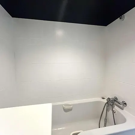 Calme Avec Terrasse A 2 Pas De La Benoit, 2 Pieces, 4 Couchages, - Fr-1-245-103 *