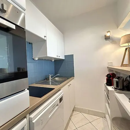 Calme Avec Terrasse à 2 Pas De La Benoît, 2 Pièces, 4 Couchages, - Fr-1-245-103