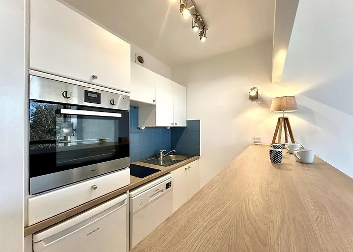 Calme Avec Terrasse à 2 Pas De La Benoît, 2 Pièces, 4 Couchages, - Fr-1-245-103