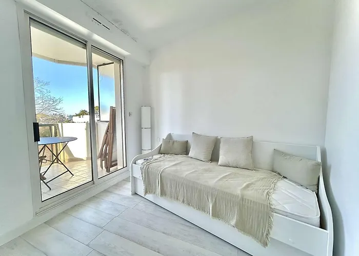 Calme Avec Terrasse à 2 Pas De La Benoît, 2 Pièces, 4 Couchages, - Fr-1-245-103 Apartamento *